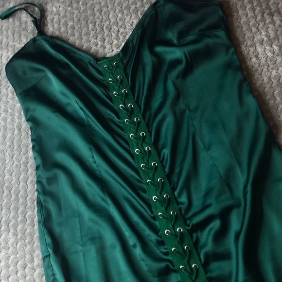 Dresses & Skirts - Bodycon dress